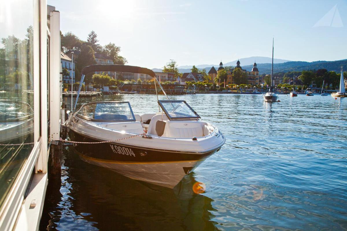 Hotel-Restaurant "Veldener Traumschiff" Direkt Am See In 2Min Im Zentrum Velden am Worthersee Bagian luar foto