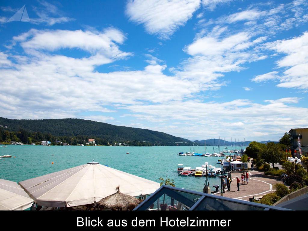 Hotel-Restaurant "Veldener Traumschiff" Direkt Am See In 2Min Im Zentrum Velden am Worthersee Bagian luar foto