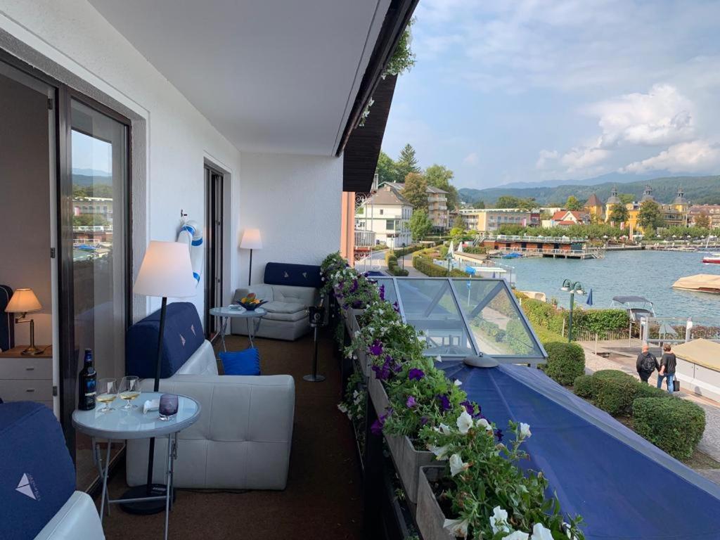 Hotel-Restaurant "Veldener Traumschiff" Direkt Am See In 2Min Im Zentrum Velden am Worthersee Bagian luar foto